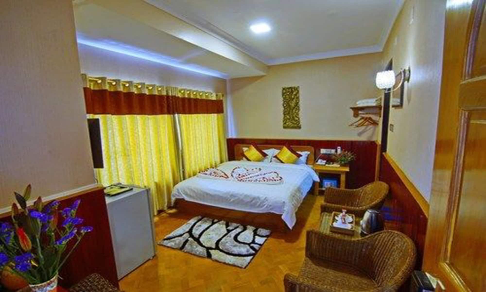Palace View Hotel Mandalay Exterior foto