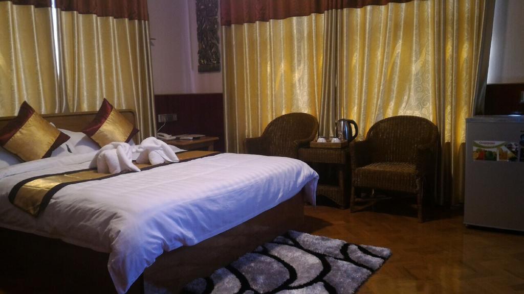Palace View Hotel Mandalay Exterior foto