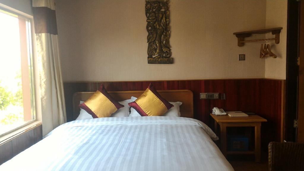 Palace View Hotel Mandalay Exterior foto