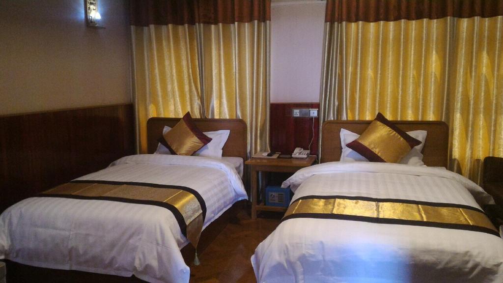 Palace View Hotel Mandalay Exterior foto