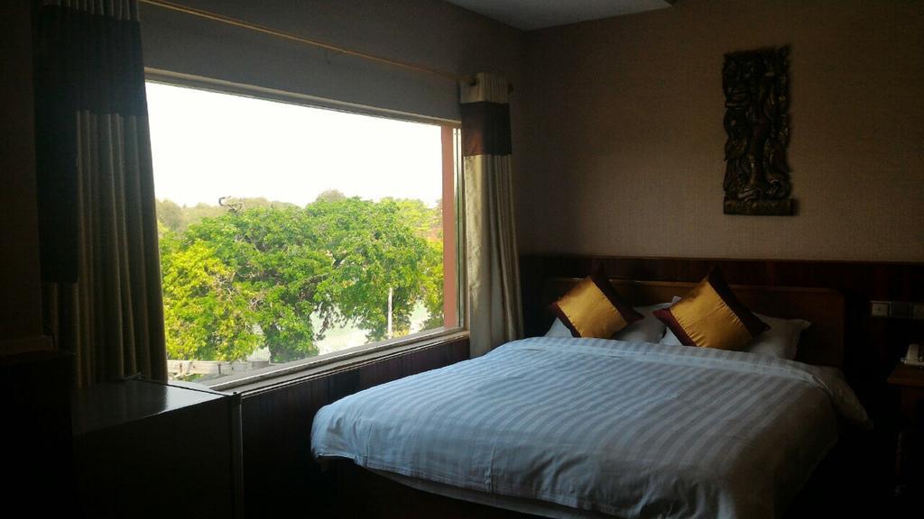 Palace View Hotel Mandalay Exterior foto