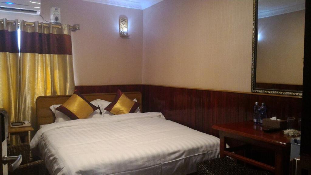 Palace View Hotel Mandalay Exterior foto