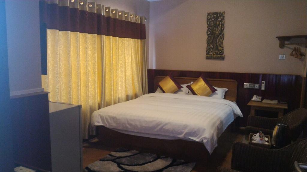 Palace View Hotel Mandalay Exterior foto