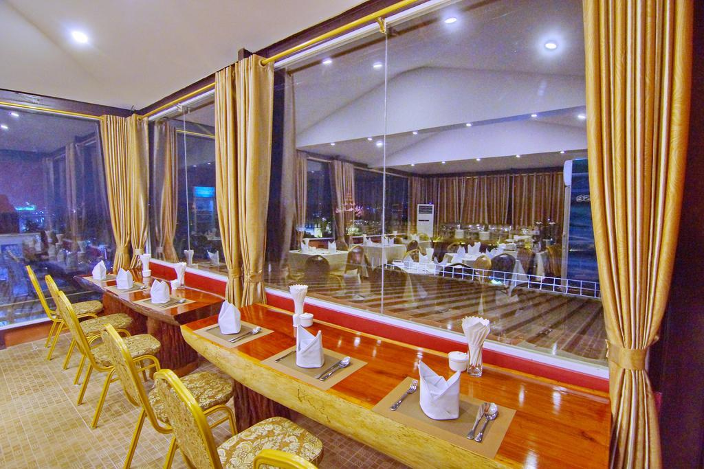 Palace View Hotel Mandalay Exterior foto